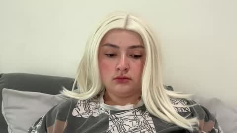 emily_morning_dew online show from 03/17/26, 05:11