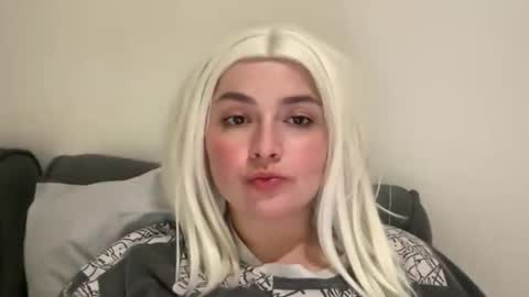 emily_morning_dew online show from 03/18/26, 05:05