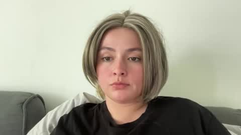 emily_morning_dew online show from 06/02/26, 01:24