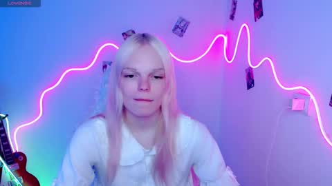 Lia online show from 10/16/25, 11:06