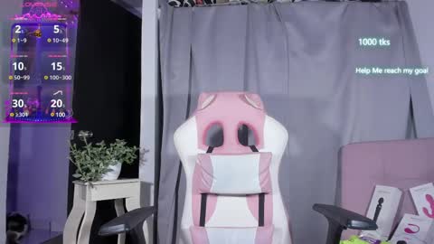 emily_palmeer online show from 02/26/25, 11:30