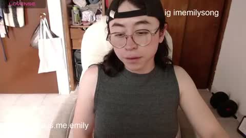 Snapshot of emily_pearl_ chatting on 06/13/26, 06:50 emily_pearl_ online show from 06/13/26, 06:50