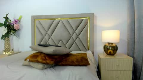 Emily online show from 09/16/25, 07:15