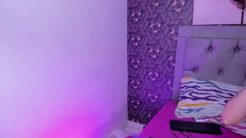 Emily online show from 02/08/26, 04:27