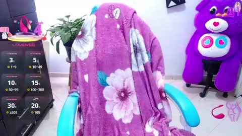       online show from 04/20/26, 12:30