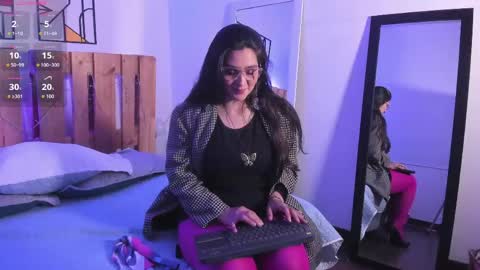 Snapshot of emily_sartre chatting on 05/14/26, 08:26 Emilly online show from 05/14/26, 08:26