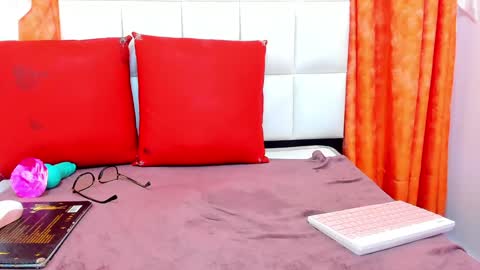 Emily online show from 01/19/25, 05:18