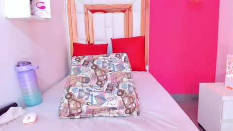 Emily online show from 01/28/25, 03:04