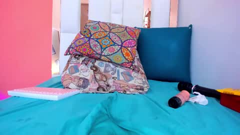 Emily online show from 03/09/25, 02:21