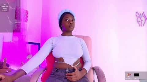 Snapshot of emily_smith21 chatting on 04/10/26, 12:10 emily online show from 04/10/26, 12:10