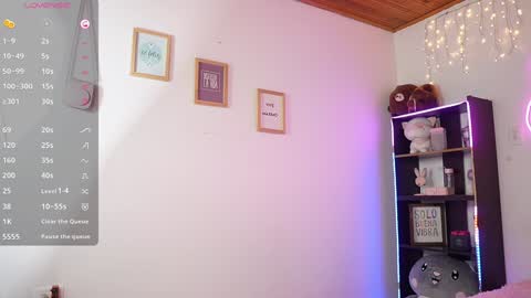 Snapshot of emily_smitt chatting on 01/07/25, 02:42 emily_smitt online show from 01/07/25, 02:42