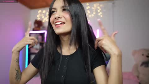 Snapshot of emily_smitt chatting on 02/07/25, 01:47 emily_smitt online show from 02/07/25, 01:47