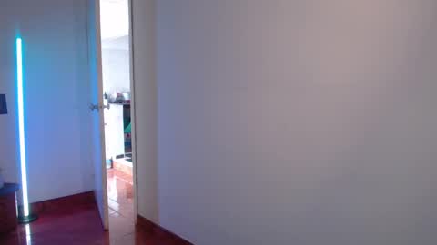 Snapshot of emily_swan_04 chatting on 01/17/25, 05:41 Emily Swan online show from 01/17/25, 05:41