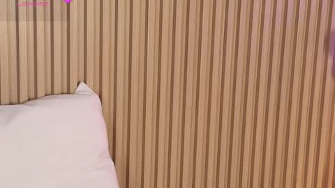 Snapshot of emily_sweett12 chatting on 02/19/26, 12:01 Emily online show from 02/19/26, 12:01