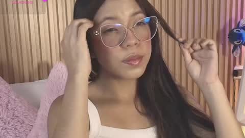 Snapshot of emily_sweett12 chatting on 03/25/26, 12:22 Emily online show from 03/25/26, 12:22