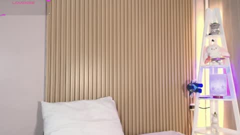 Snapshot of emily_sweett12 chatting on 04/08/26, 11:54 Emily online show from 04/08/26, 11:54