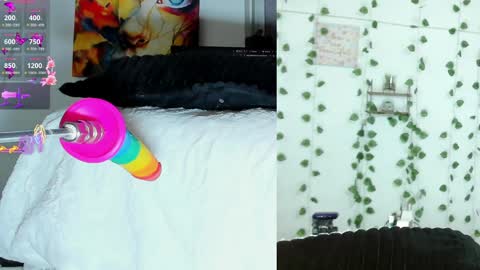 Emily Thompson33 online show from 04/11/26, 05:01