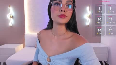 Snapshot of emily_tolson chatting on 01/05/26, 07:17 emily_tolson online show from 01/05/26, 07:17