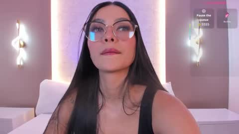 Snapshot of emily_tolson chatting on 01/15/26, 07:17 emily_tolson online show from 01/15/26, 07:17