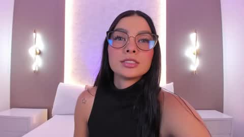 Snapshot of emily_tolson chatting on 02/02/26, 07:23 emily_tolson online show from 02/02/26, 07:23