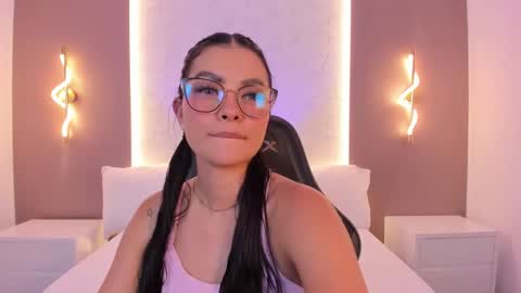 Snapshot of emily_tolson chatting on 02/04/26, 08:03 emily_tolson online show from 02/04/26, 08:03