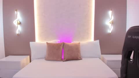 Snapshot of emily_tolson chatting on 02/07/26, 12:31 emily_tolson online show from 02/07/26, 12:31