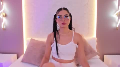 Snapshot of emily_tolson chatting on 02/14/26, 12:35 emily_tolson online show from 02/14/26, 12:35