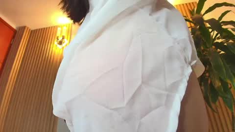 Emily Trujillo online show from 04/29/26, 07:42