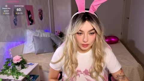 Emily online show from 04/06/26, 08:37