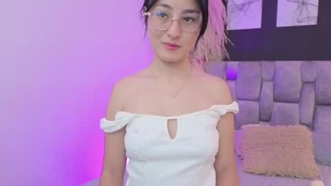 emily_vermont online show from 09/16/25, 04:13