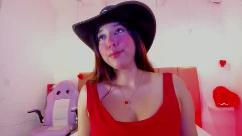 emily_walker4 online show from 02/15/26, 05:37