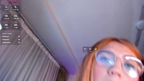 emily_warren__ online show from 03/11/25, 11:26