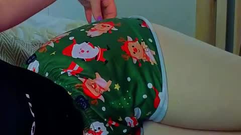 artist Emily online show from 12/02/24, 09:06