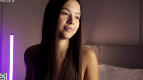 Snapshot of emilybatee chatting on 12/03/24, 09:23 emilybatee online show from 12/03/24, 09:23