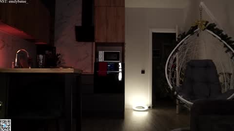 Snapshot of emilybatee chatting on 02/14/26, 06:26 emilybatee online show from 02/14/26, 06:26