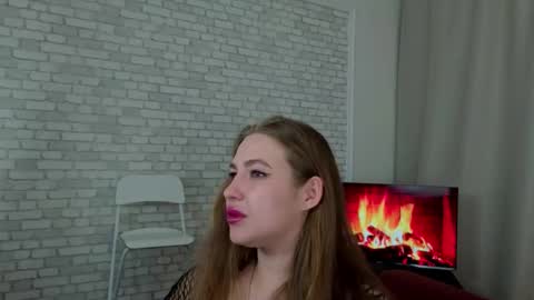 Snapshot of emilyblazee chatting on 03/16/26, 12:17 emilyblazee online show from 03/16/26, 12:17