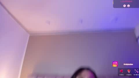 Snapshot of emilyboobss chatting on 09/19/25, 04:47 Emily online show from 09/19/25, 04:47