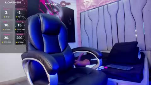 Snapshot of emilycat_777 chatting on 01/19/25, 06:53 emilycat_777 online show from 01/19/25, 06:53