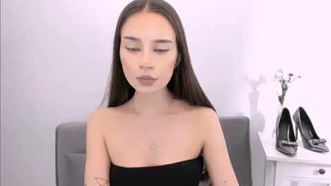 EmilyCharming online show from 02/17/26, 09:32