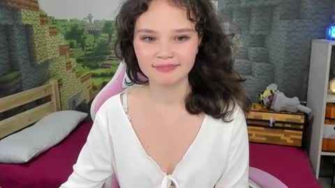 Emilyhaves online show from 09/10/25, 05:51