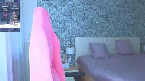 Snapshot of emilydancee chatting on 01/28/25, 03:04 emilydancee online show from 01/28/25, 03:04