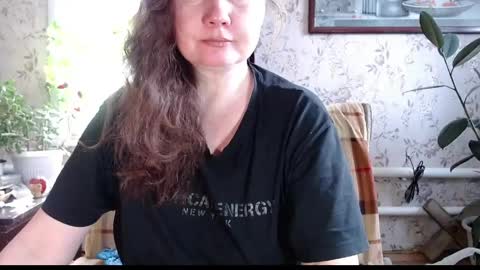 EmilyDoth online show from 04/19/26, 06:24