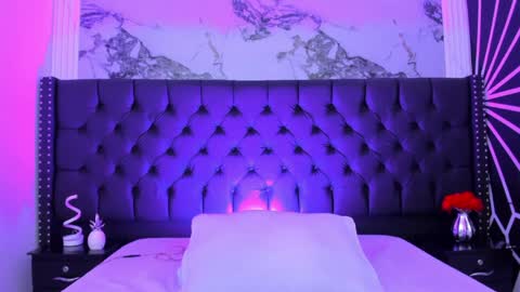 Emily online show from 04/09/26, 06:19