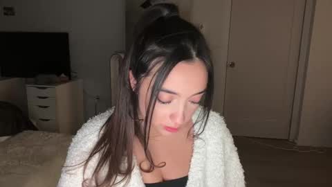 emilyfawn online show from 11/09/25, 05:39