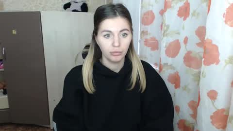 Snapshot of emilyfork chatting on 12/12/24, 11:18 emilyfork online show from 12/12/24, 11:18