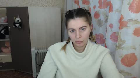 Snapshot of emilyfork chatting on 12/24/24, 02:01 emilyfork online show from 12/24/24, 02:01