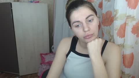 Snapshot of emilyfork chatting on 01/14/25, 03:15 emilyfork online show from 01/14/25, 03:15