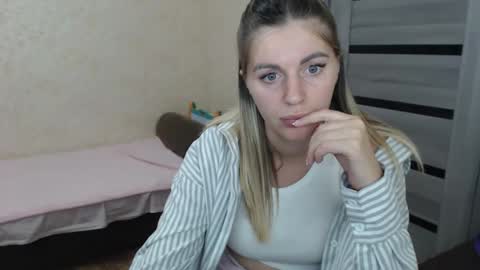 Snapshot of emilyfork chatting on 09/09/25, 02:38 emilyfork online show from 09/09/25, 02:38