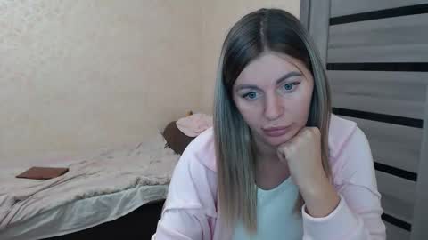 Snapshot of emilyfork chatting on 09/15/25, 03:56 emilyfork online show from 09/15/25, 03:56