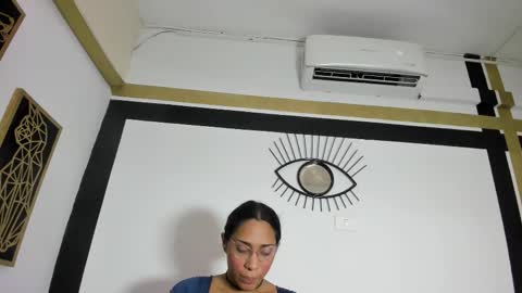 Emily online show from 09/28/25, 11:26